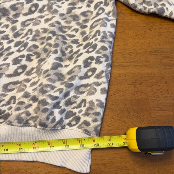 Women’s Aerie Tres Chic Leopard Print Sweatshirt - Picture 9 of 10